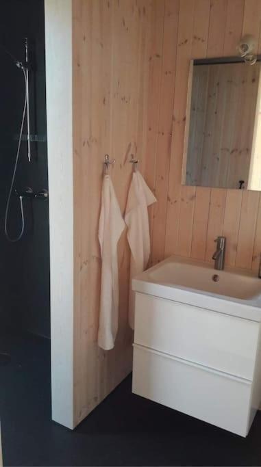 The Longhouse At Lista Appartement Farsund Kamer foto